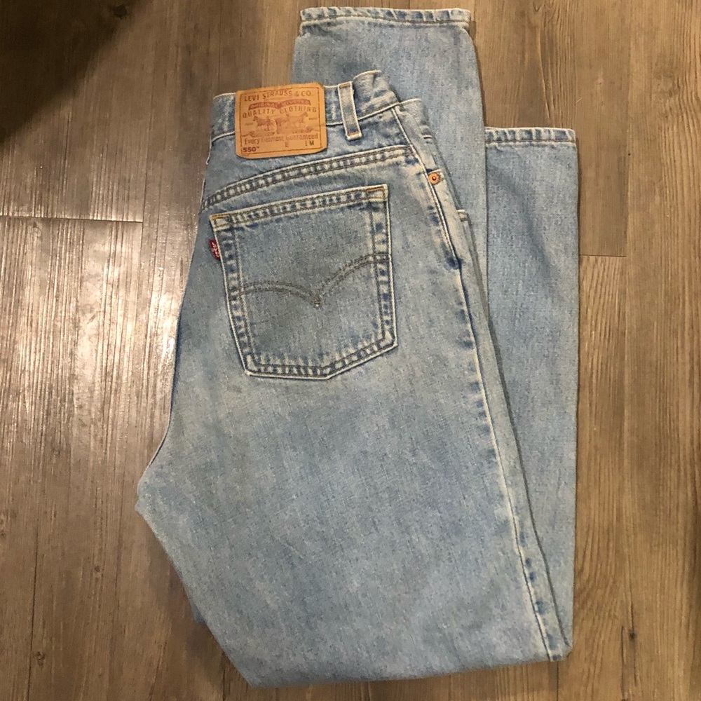 Levi’s High Waisted Tapered Mom Jeans